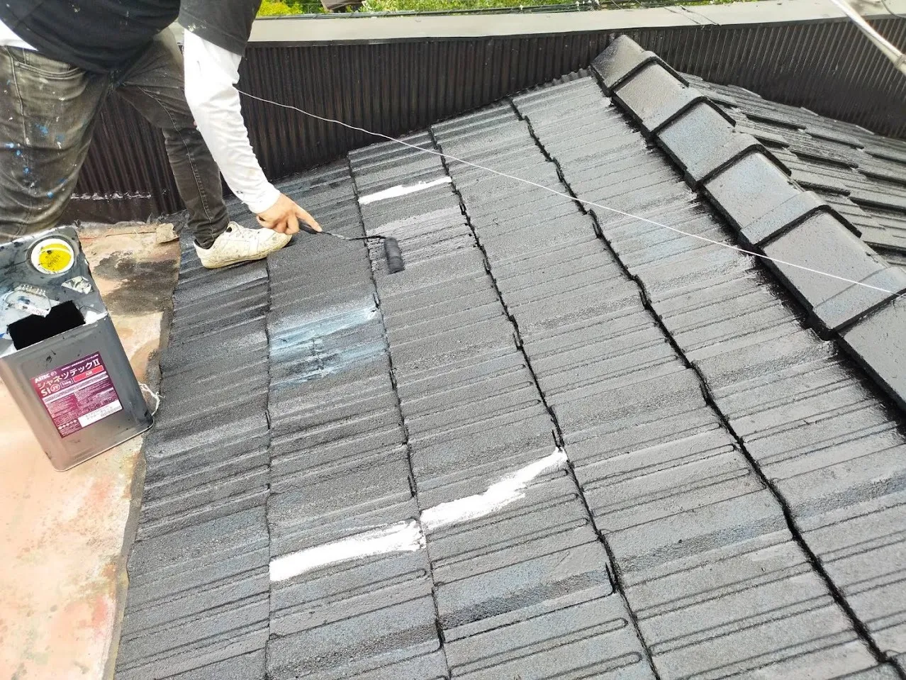 塗装で延ばすセメント瓦の寿命